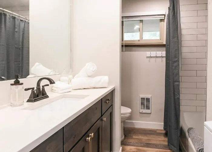Pet-friendly Townhouse Creekside Walk *
